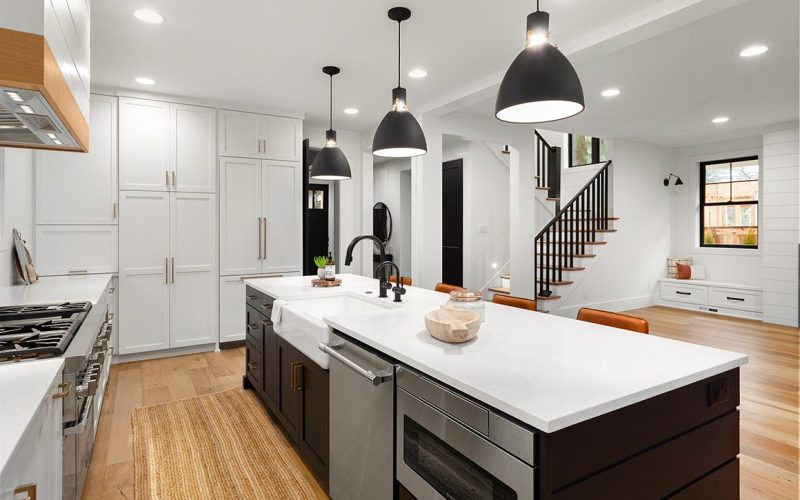 Beautiful,White,Kitchen,With,Dark,Accents,In,New,Modern,Farmhouse